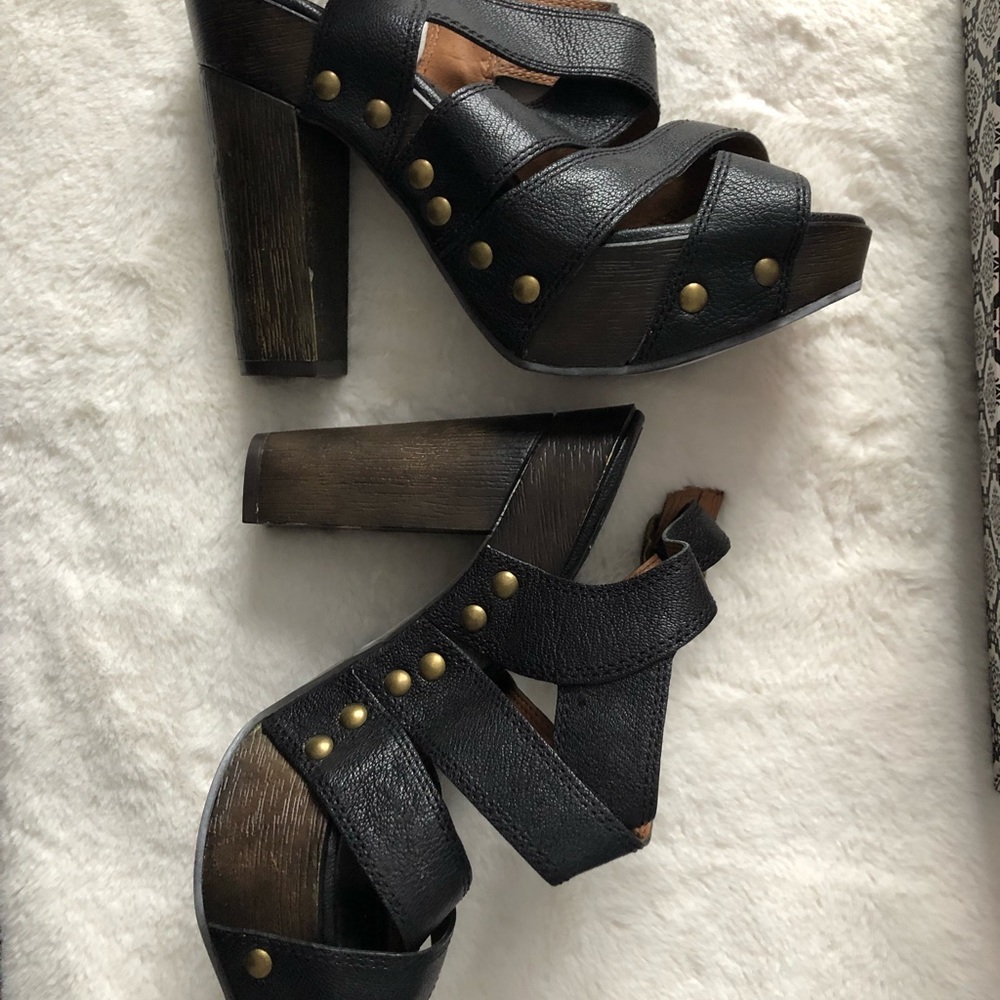 Lucky Brand Black platform sandals sz 8.5